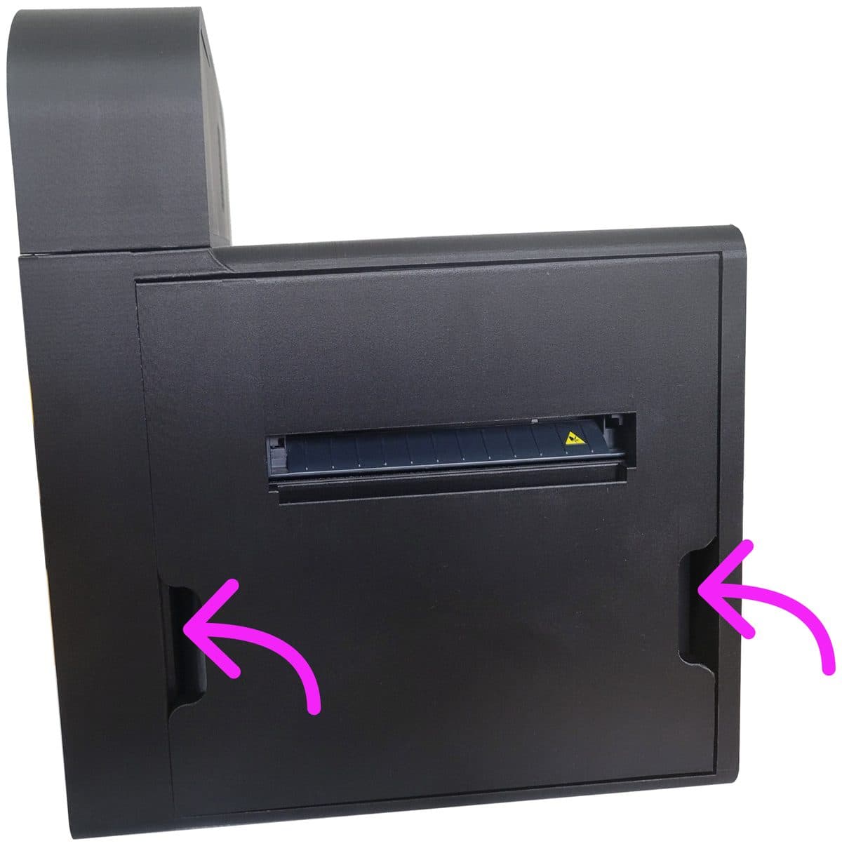 Remettez la plaque en la poussant : un autre signal sonore doit se faire entendre.