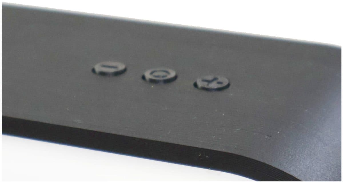 Les boutons permettent de diminuer, d'éteindre, d'allumer et d'augmenter la lumière.